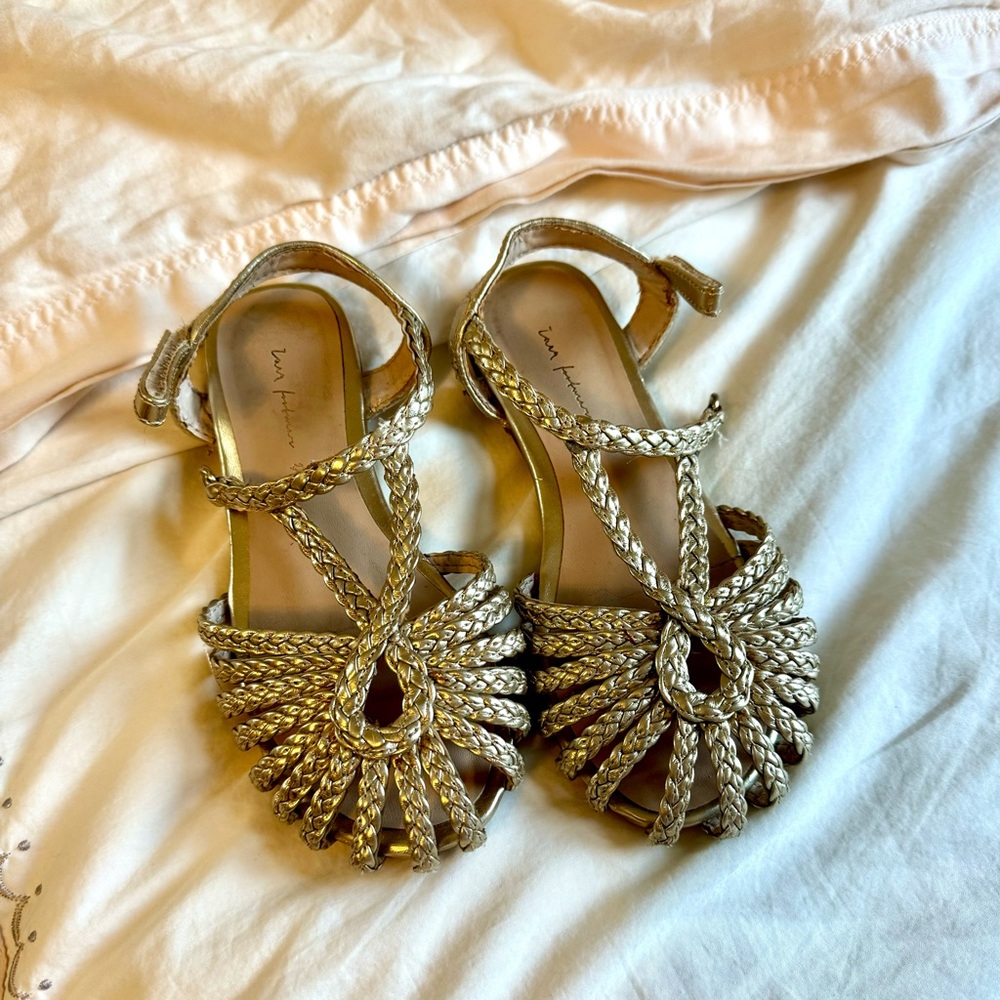 Zara Gold Leather Flats 27